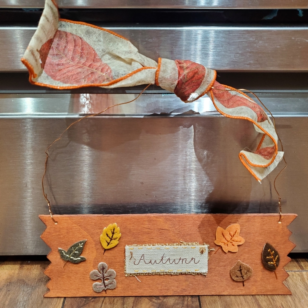 Autumn... Wood Plaque With Falling Leaves!  So Cute!!